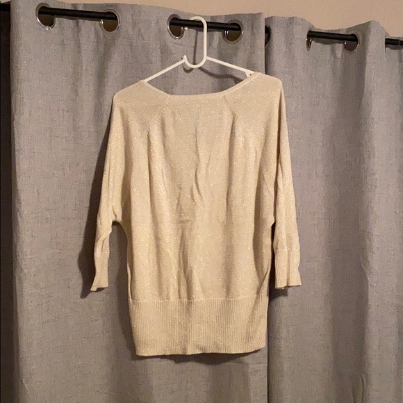 Blouse - Picture 2 of 3